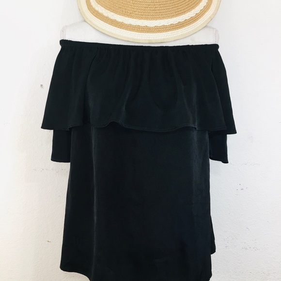 West Kei off the shoulder ruffle blouse black sz M - Picture 4 of 8